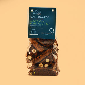 Cantuccino with cocoa, hazelnut and pistachio